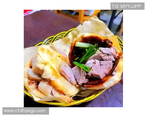 《探索各地特色小吃的美味之旅，品味传统与创意融合的独特风味》