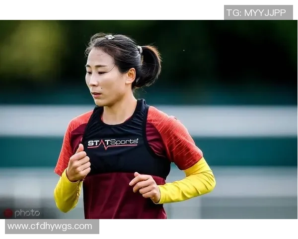 与杨丽畅谈排球生涯的辉煌与挑战探索运动员背后的故事 与杨丽畅谈排球生涯的辉煌与挑战探索运动员背后的故事
